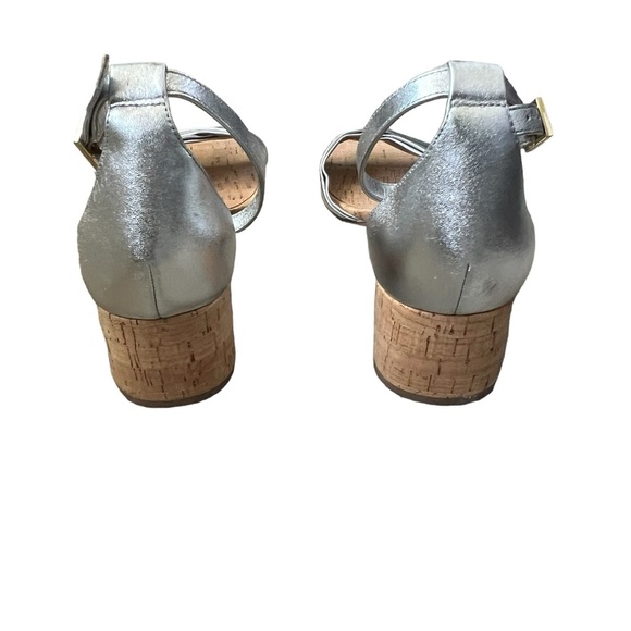 Diane Von Furstenberg FLORENCE METALLIC NAPPA LEATHER SANDALS IN SILVER Size 11 - Picture 11 of 12